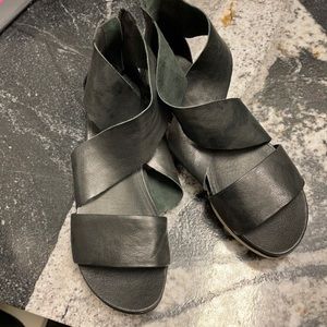 Eileen Fisher Sport Platform.  Size 7.5